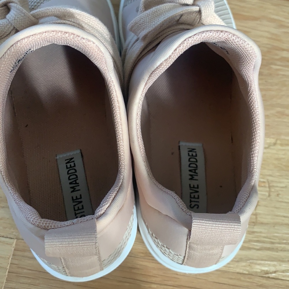 Steve Madden Blush Kicks - Picture 7 of 7